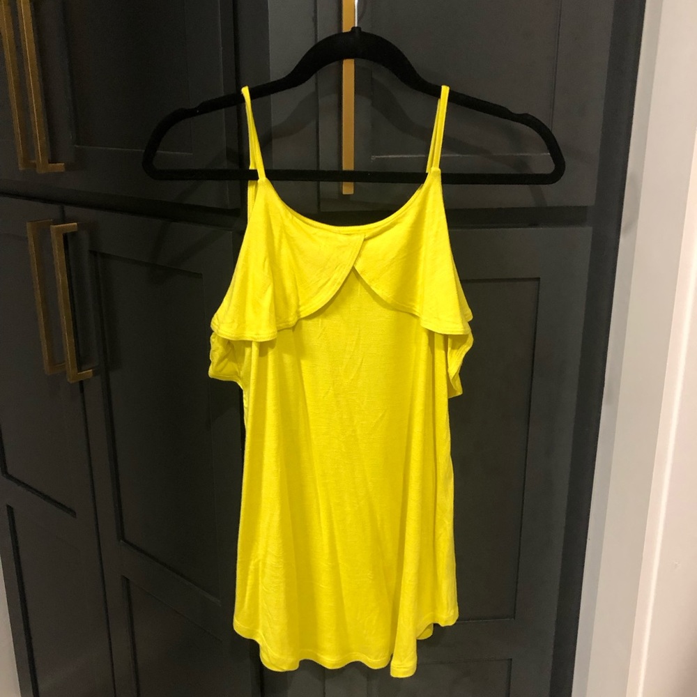 Yellow Maurice’s tank top sz medium, smoke free home